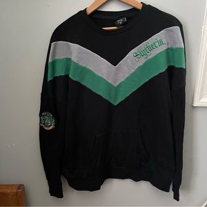 Hot Topic Harry Potter Slytherin S Sweatshirt